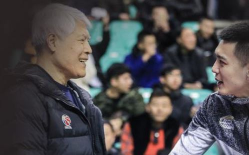 辽宁男子篮球队今天宣布：蒋兴全为球队顾问，杨明为球队主教练，马丁内斯为助理教练。